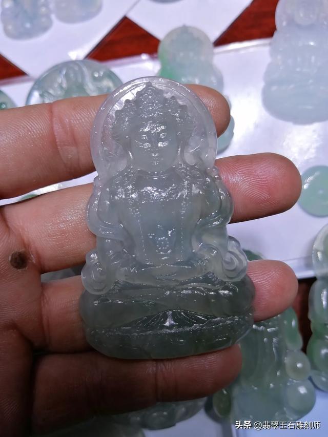 翡翠种水等级划分标准图片,请教这是什么种水的翡翠？