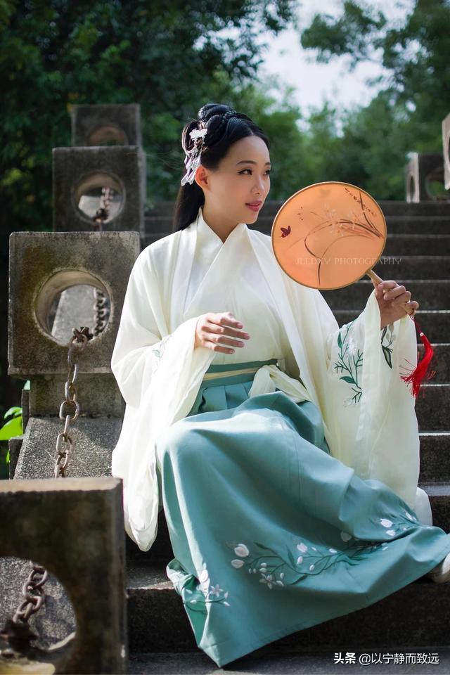 豆蔻街(“豆蔻”有何含义？女子13岁为何称“豆蔻年华”？