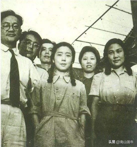 曲家瑞:老舍的作品《家》中的瑞钰简介
