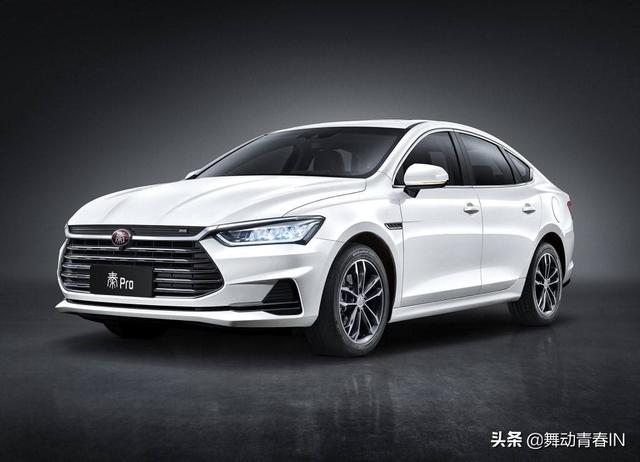 想买一台15万左右的新能源汽车,续航里程要在500公里的,有什么车型可以选择？