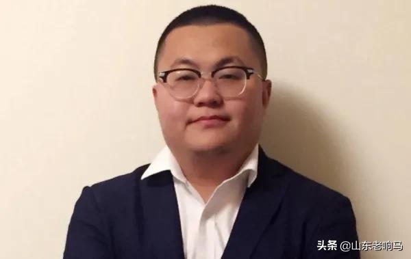 孙笑川:为什么孙笑川被称呼为天皇