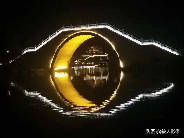 什么样的照片在<a href=https://maguai.com/list/256-0-0.html target=_blank class=infotextkey>朋友圈</a>里比较吸引眼球