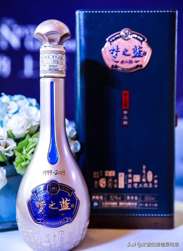 马上快到中秋节了,酱香浓香清香不同类型白酒哪些值得买？