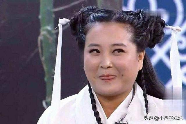 贾玲瘦的时候:贾玲真的是越来越胖了，这样对身体不好啊，她为什么不减肥呢？