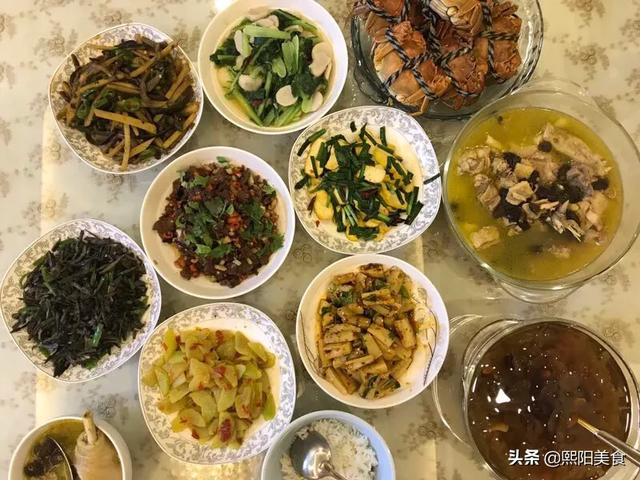 请问你们会做家常菜吗？看看我家这位炒出来的红烧肉,给点意见？