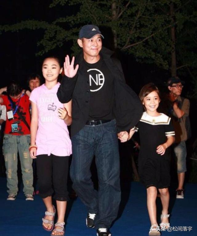 李连杰老婆叫什么:李连杰有几个老婆几个小孩？