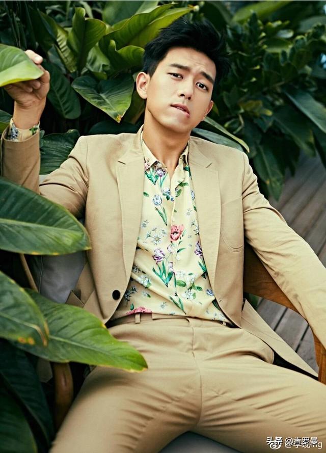 肖战跟李现你觉得谁的演技更好一点？为什么？