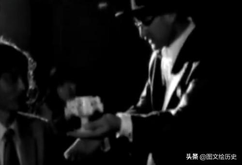 魔术事故:有哪位头条友人记得当年九龙杯失窃事件是怎么回事