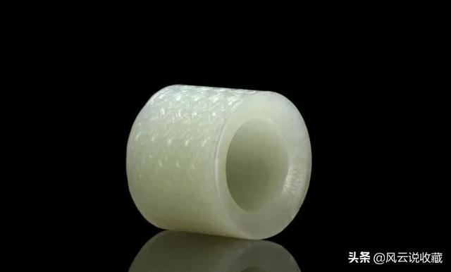 人戴玉有什么好处,传言玉能养人，但为什么很少人戴玉呢？