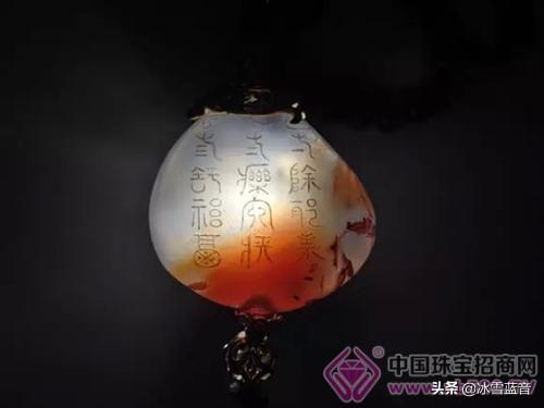 头条问答 - 宝钗为何总盯着贾宝玉的那块玉?(2个回答)