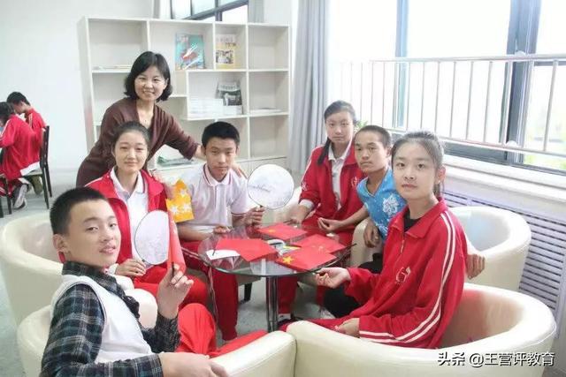 老师如何在<a href=https://maguai.com/list/68-0-0.html target=_blank class=infotextkey><a href=https://maguai.com/list/68-0-0.html target=_blank class=infotextkey>学生</a></a>心中树立起应有的威信