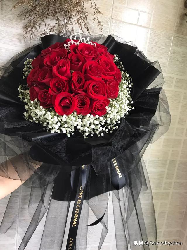 下载好看的玫瑰花,你喜欢什么样的红玫瑰花束？