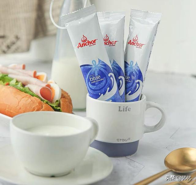 恒天然旗下奶粉品牌(恒天然有独立包装奶粉吗？