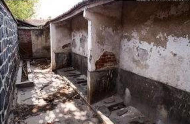 梦见乱哄哄的场面,大家做梦，梦到自己做过什么疯狂的事情吗？