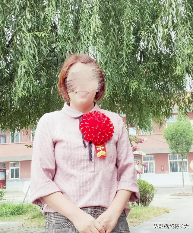 教师节晒家长红包被停职，教师节变成“<a href=https://maguai.com/list/71-0-0.html target=_blank class=infotextkey>教育</a>节”，老师能收礼吗