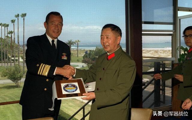 不同国家的军人在一起，军衔还论高低吗？插图3