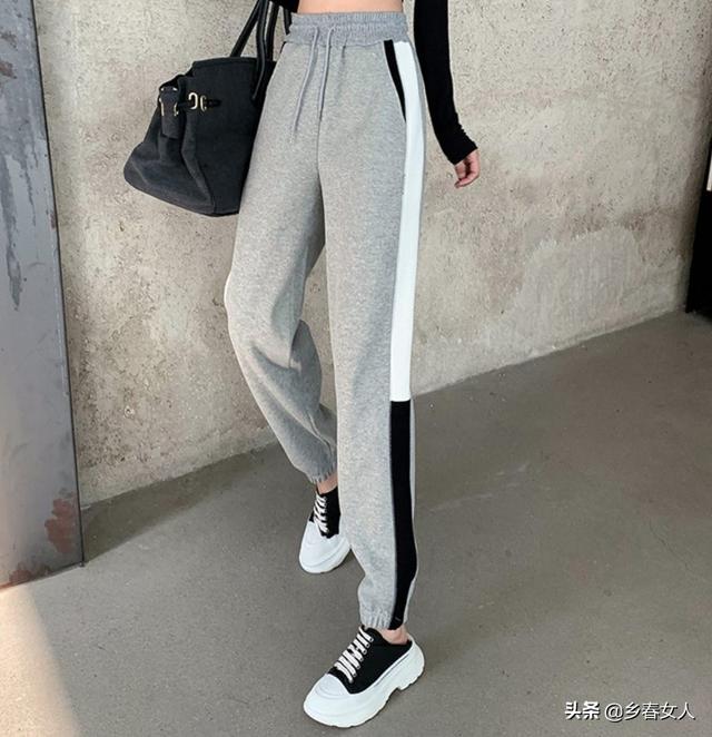 灰色卫裤配什么鞋子?灰色卫裤配怎么配,这些您不知道-个人经验分享