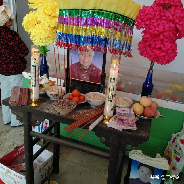 为什么爷爷坟墓只旺孙女,在农村为什么有些老人更爱长孙？