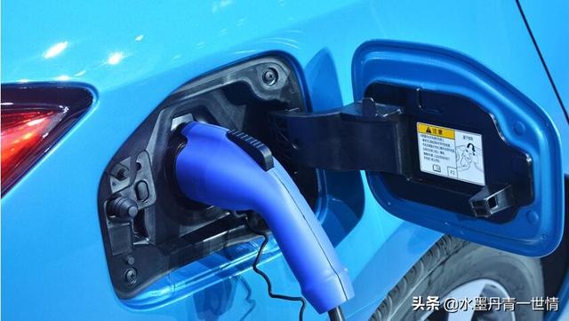 混合动力是新能源汽车吗，都是混合动力，为啥还分油电混动和插电混动？消费者该如何选择？