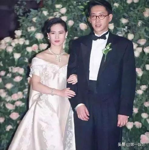 尼格买提的老婆是谁:许晋亨的老婆不是李嘉欣吗？他跟何超琼又是什么关系？