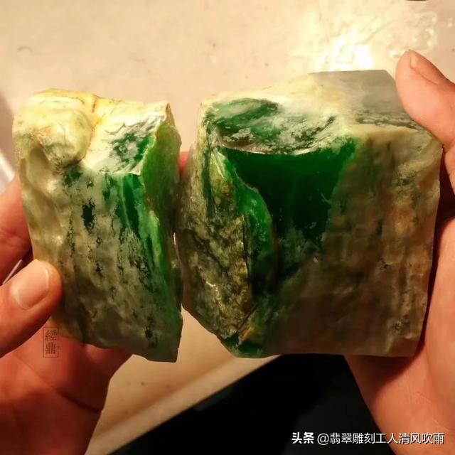 翡翠原石放久了会怎么样,天然A货翡翠佩戴久了绿色会变淡吗？