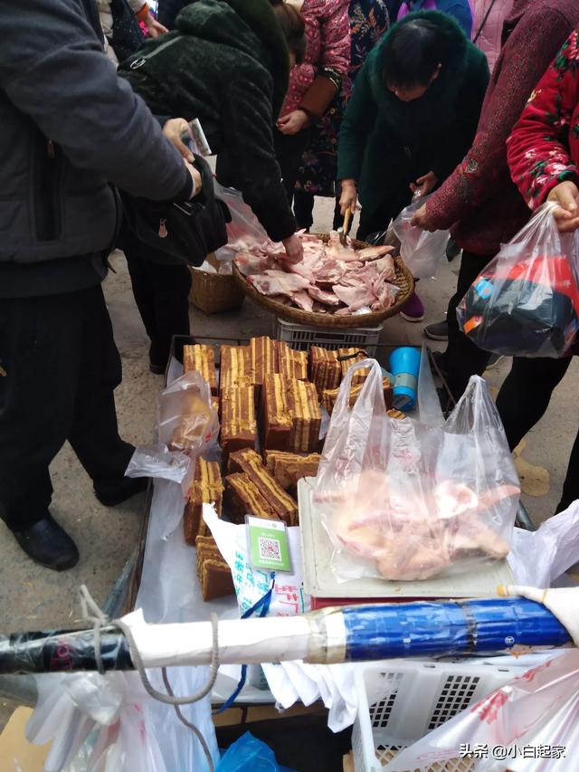 冬天摆地摊卖什么最赚钱最省事？