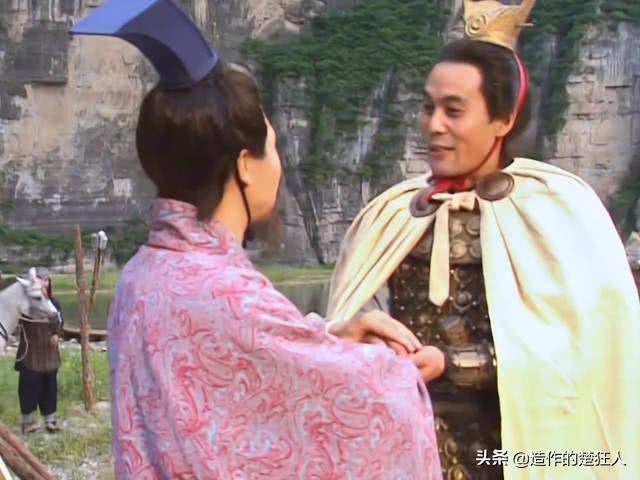 虎贲中郎将:《三国演义》中，李肃为何能成功说服吕布投靠董卓？