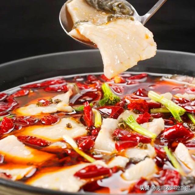 小鱼吃吃吃:水煮鱼怎么做，鱼才不会糊？