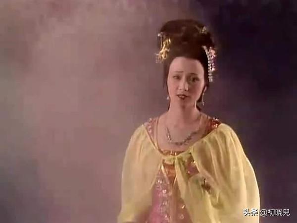司凤的真实身份是什么:《红楼梦》里，秦可卿的真实身份到底是什么？