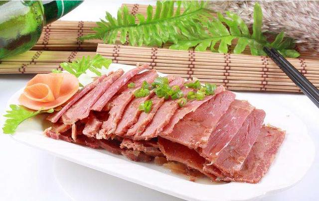 石家庄金毛:刚从呼和浩特到石家庄，请问这里有什么好吃的？