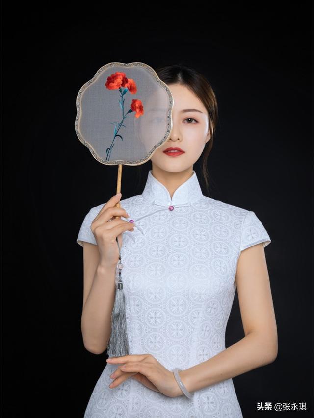 都说人像摄影三要素是:模特好看，模特好看，模特好看……模特不好看怎么办？
(图38)