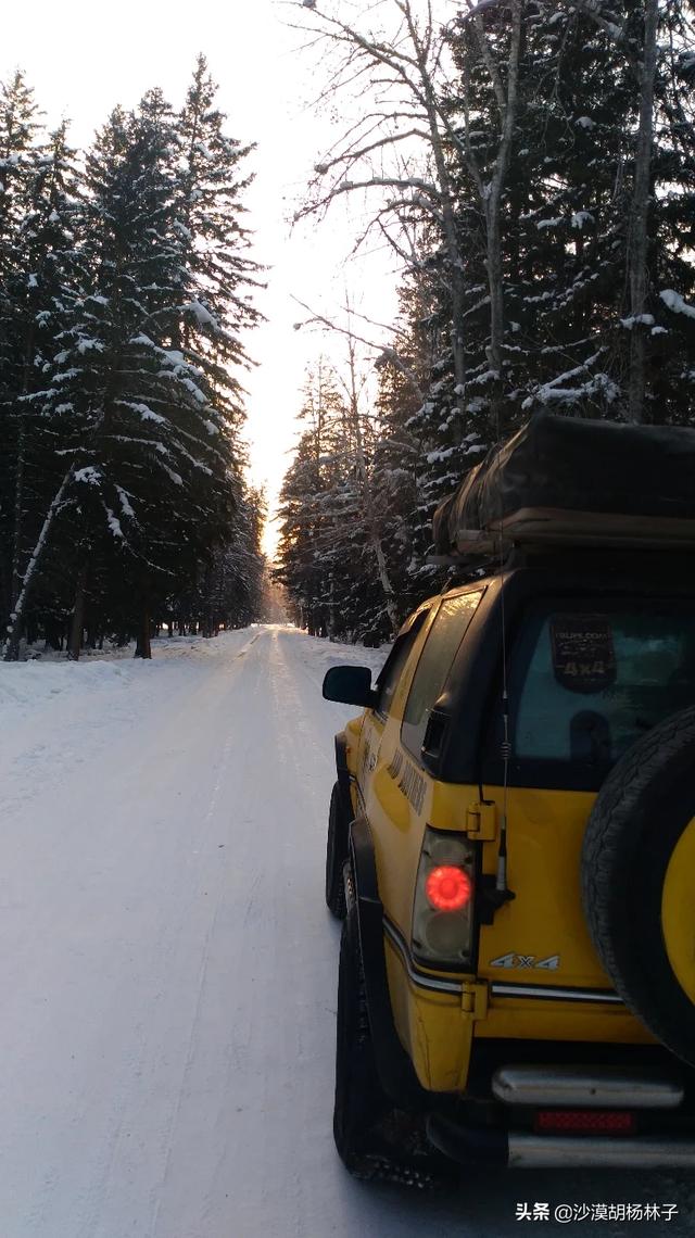 头条问答 自驾游用过车顶帐篷的朋友们 请说说用后感受如何 沙漠胡杨林子的回答 0赞