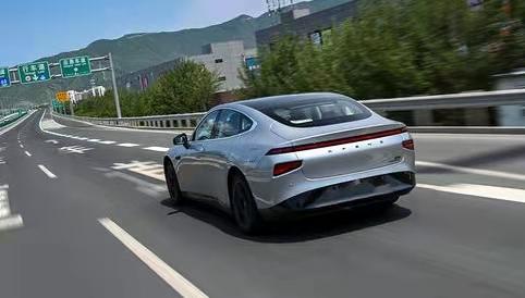 花20多万买“绿牌车”的人，都后悔了吗？到底值不值？