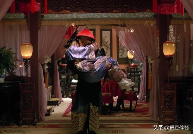 灰眉岩鹀叫:为什么退休后的女人都是大红大绿的，自己还觉得挺美？