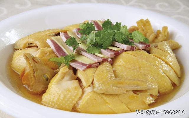 夏季,广东人喜欢吃的菜品和糖水是什么？