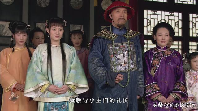甄玉娆:《甄嬛传》中为什么甄嬛一家子母女三人都长的像纯元皇后？