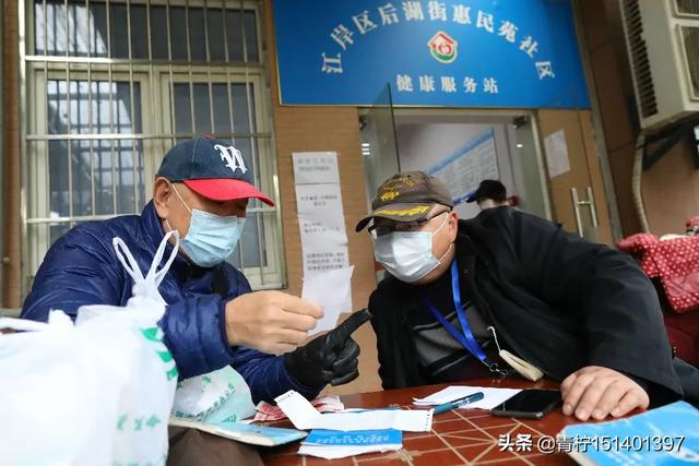 深圳萨摩耶公司怎么样:大家有没有养萨摩耶被经常拆家的经历？是什么体验？