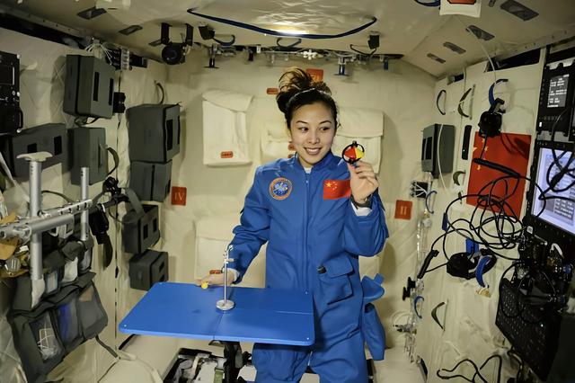 刘洋在太空怀孕，刘洋作为中国第一位女航天员，现在过得怎么样呢