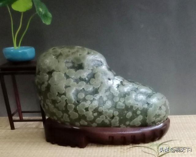 什么样的石头值钱图片,下面这块石头价值几何呢？