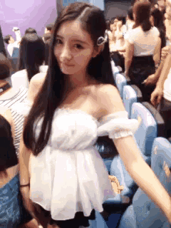 佟丽娅和陈思成结婚:为什么陈思诚有佟丽娅这么美的妻子，还不知足？