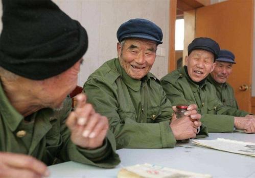 头条问答 - 2021年退休人员调资方案开始公布,哪些老人能调300元以上?