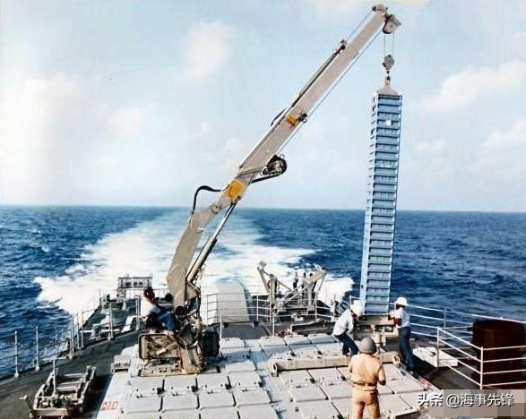 驱逐舰上面只携带几十枚导弹，战争中打光了怎么办？插图66