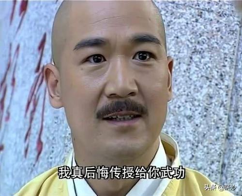 李瑶敏:倚天屠龙记里，成昆拼尽全力能否打赢杨逍范遥联手？