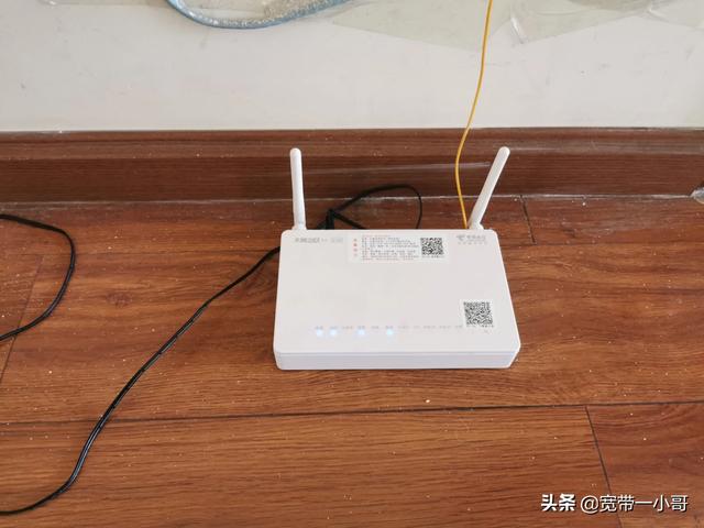 路由器猫,有光猫还要装路由器吗？为什么？