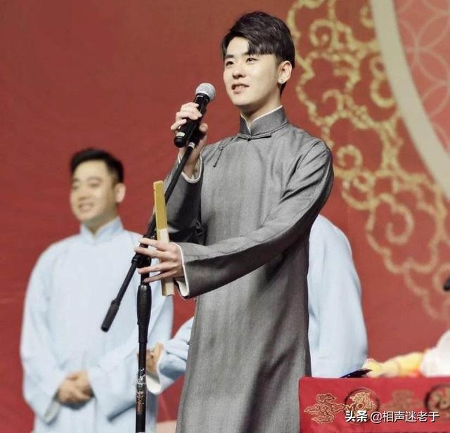 张火丁近况:12.3日张云雷为砸挂张火丁等几位艺术家道歉了，你怎么看？