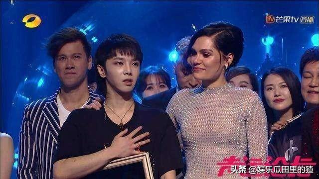 华晨宇前女友:在华语乐坛上，华晨宇是否被黑得太过了？