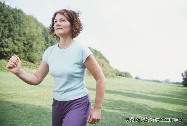 阿丽米罕色依提:现在很多老年人热衷于室外走路，早中晚各走一趟，这样能长寿吗？