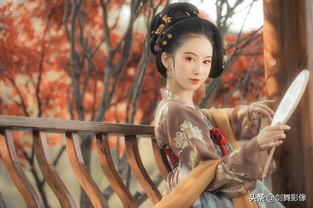 旺旺心语主要人物图片:你认为牛顿和爱因斯坦哪个人更伟大呢？