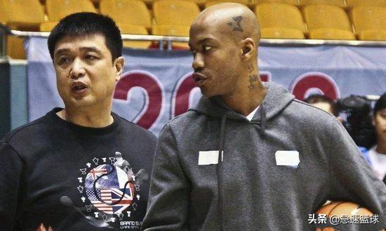 秦晓琳:首钢男篮秦晓雯卸任后，闵鹿蕾的位置会有什么变化吗？