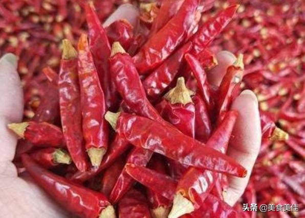 虎皮青椒是哪里的菜(虎皮青椒酿肉是哪里的菜)